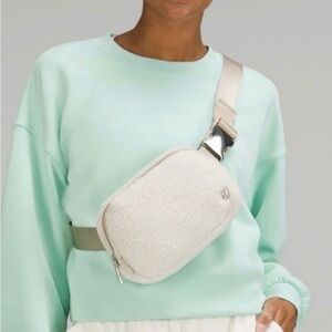 lululemon athletica Everywhere Fleece Belt Bag Ivory Trench